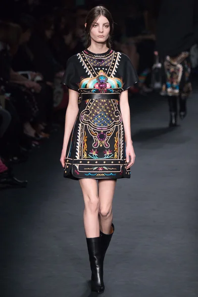 Look 57